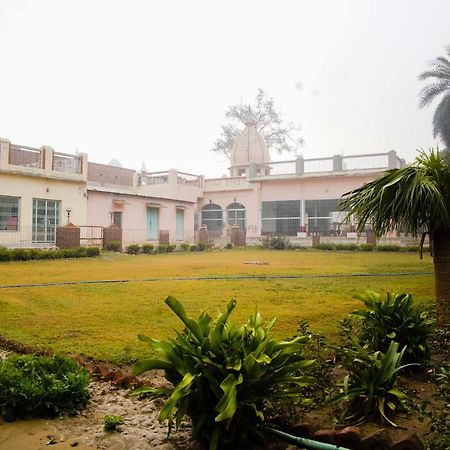 Hotel Shree Krishna Bhakti Ashram Vrindāvan Zewnętrze zdjęcie