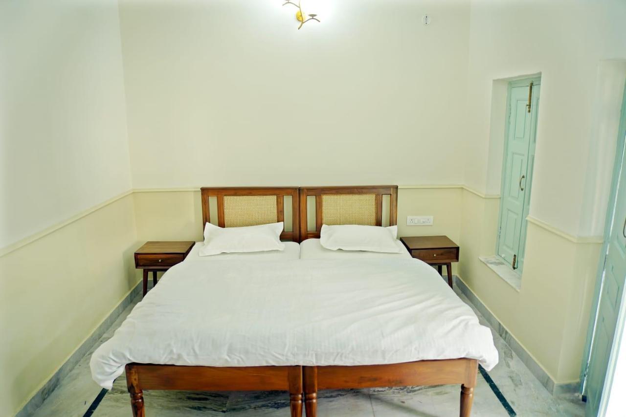 Hotel Shree Krishna Bhakti Ashram Vrindāvan Zewnętrze zdjęcie