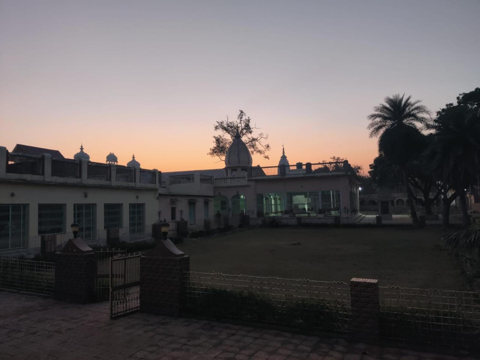 Hotel Shree Krishna Bhakti Ashram Vrindāvan Zewnętrze zdjęcie
